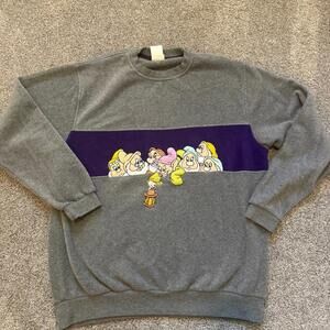 Rare Vintage The Disney Store the 7 dwarfs Snow White Sweatshirt size medium
